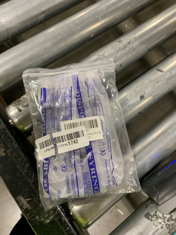 Photo 1 of 20ml Syringe for Liquid, Oral, Scientific Labs, Measurement, Dispensing, with Cap- 3 Pack 20ml Syringes