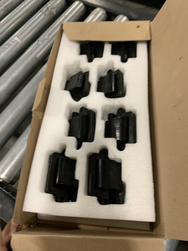 Photo 1 of Square Ignition Coil Pack Compatible with 4.8 5.3 6.0 V8 2001 2002 2003 2004 2005 2006 Chevy Silverado 1500 2500 HD Suburban Avalanche Express GMC Sierra Yukon Savana Cadillac Escalade, IC400 D581