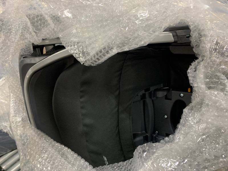 Photo 1 of Chicco Bravo 3-in-1 Quick Fold Travel System