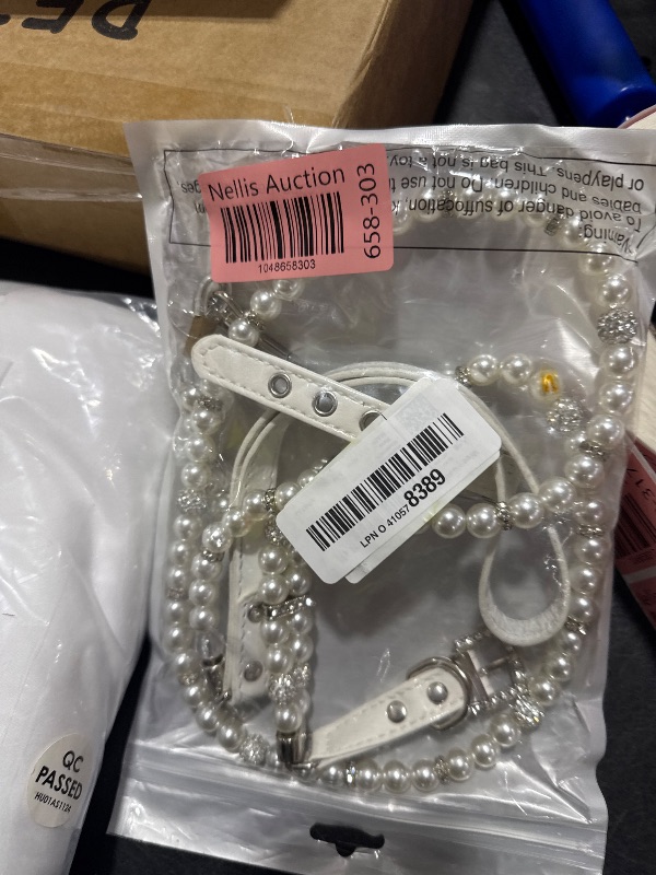 Photo 1 of Weewooday 2 Pcs Dog Wedding Collar with Leash Pearl Necklace Collar and Beaded Leash with Lockable Hooks and 2 Rows of Pearls Adjustable for Pet Cat Bridal(Medium)
