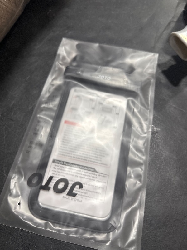 Photo 1 of JOTO Up to 7" Universal Waterproof Phone Case for iPhone 17 Air 16 15 14 13 12 11 Plus Pro Max, IPX8 Cellphone Dry Bag XR X SE, Galaxy S23 S22 S21 S20+ S20 S10 Plus Note, Pixel -Black