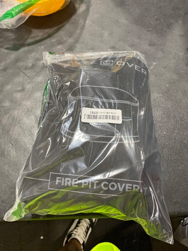 Photo 1 of EliteCover 32 inch 600D Heavy Duty Outdoor Fire Pit Cover Round with Waterproof,UV & Fade Resistant, Black