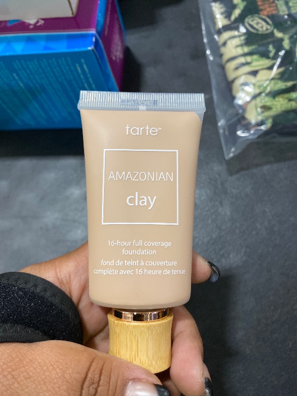 Photo 1 of tarte Amazonian clay 16-hour full coverage foundation - 34B medium beige (medium skin with cool, pink undertones) - full size