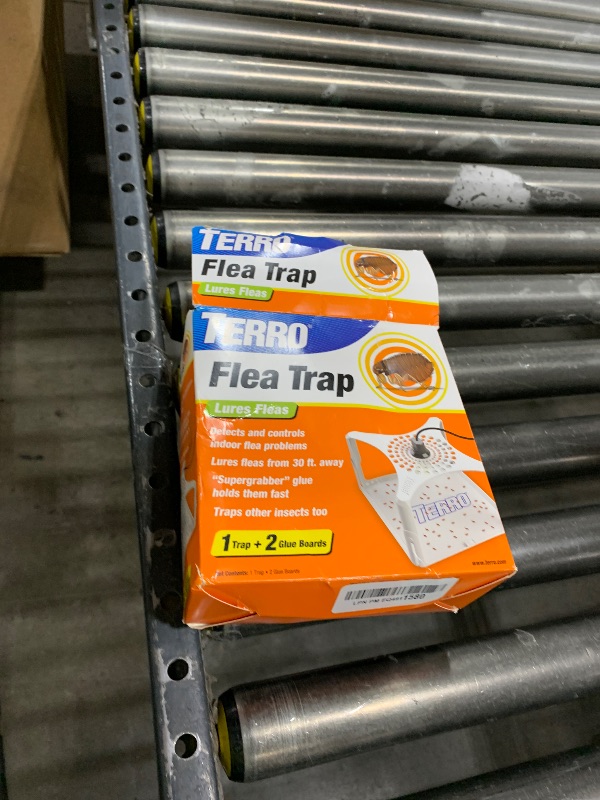 Photo 1 of TERRO Indoor Electric Flea Trap and Killer - Refillable Flea Traps for Inside Your Home - Early Detection, Attracts and Kills Fleas with Light & Heat - T230