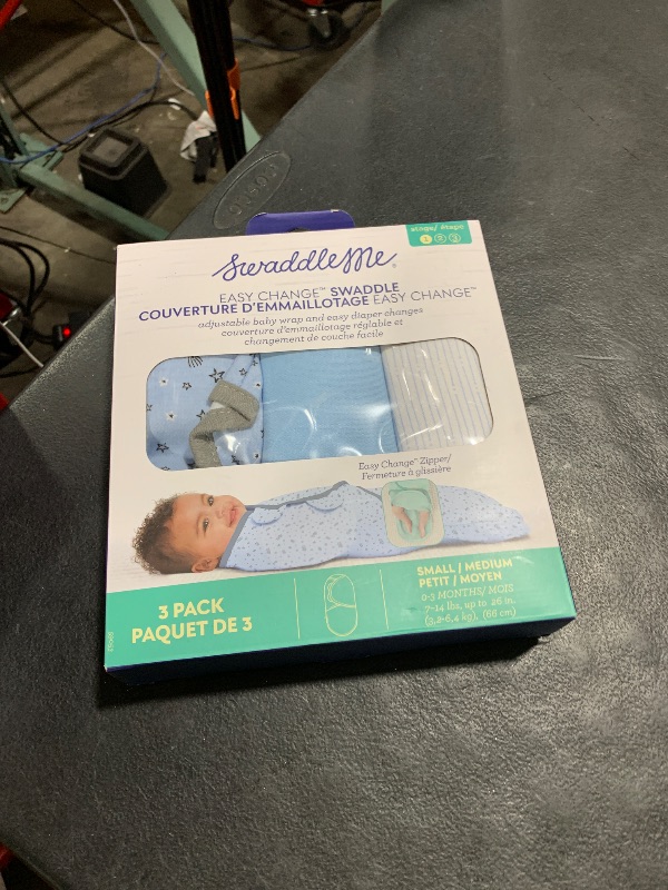 Photo 1 of SwaddleMe by Ingenuity Easy Change Baby Swaddle in Size Small/Medium, 0-3 Months, 7-14 Pounds, 3-Pack with Easy Change Zipper - Shooting Stars
