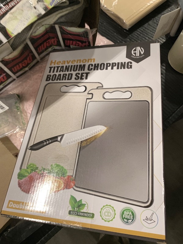 Photo 1 of Titanium chopping board set