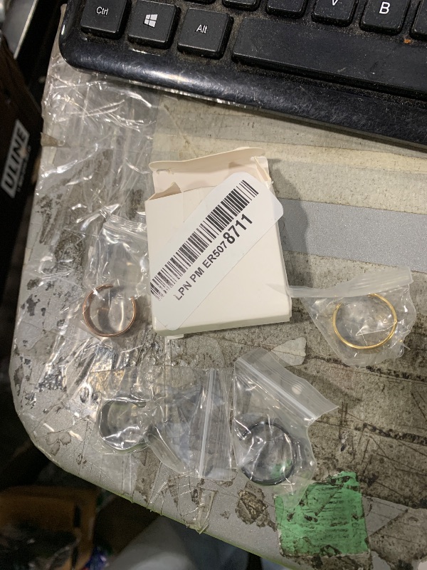 Photo 1 of Rings unknown brand
