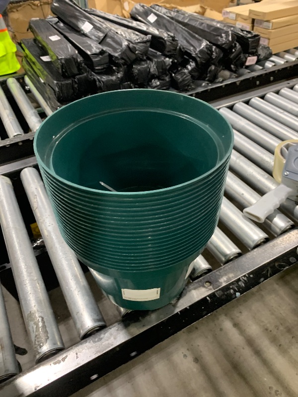 Photo 1 of 10 inch green pots 10 pack