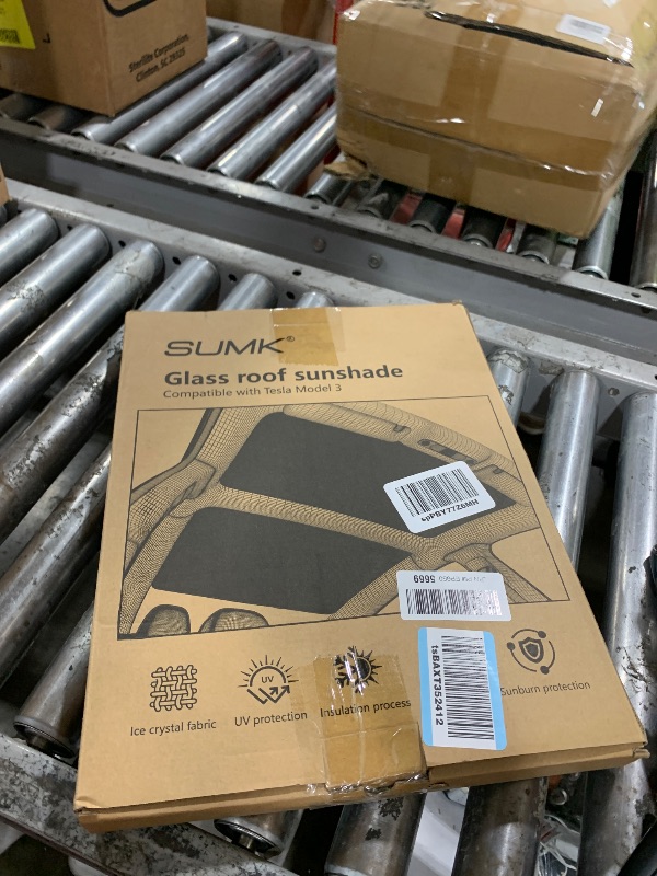 Photo 1 of SUMK Upgrade Sunshade Roof for Tesla Model 3 Accessories 2025 2024, [No Gaps & Never Sag] Foldable Heat Insulation Sunroof Cover for Tesla Model 3 Highland 2025-2pcs