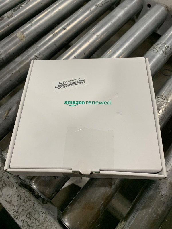 Photo 1 of Apple iPhone 15 Pro, US Version, 128GB, White Titanium - Unlocked (Renewed Premium)