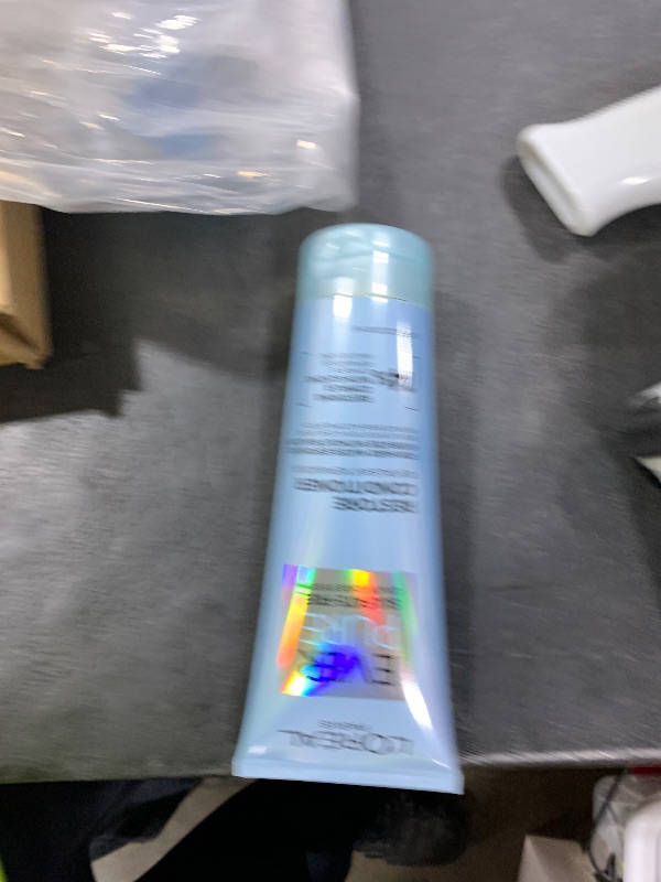 Photo 1 of L'Oreal Paris Restore Sulfate Free Conditioner with Antioxidants, Moisturizing Conditioner for Hard Water Exposure and Styling Build-up, EverPure, 6.8 Fl Oz
