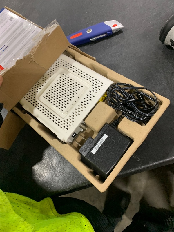Photo 1 of ARRIS (SB8200) - Cable Modem - Fast DOCSIS 3.1 32x8 Gigabit Cable Modem , Approved for Comcast Xfinity, Cox, Charter Spectrum, & more | 1 Gbps Max Internet Speed, 4 OFDM Channels - (No Built-in Wifi)