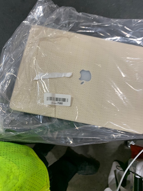 Photo 1 of Seorsok Compatible with MacBook Pro 13 inch Case M2 2023,2022,2021-2016 A2338 M1 A2251 A2289 A2159 A1989 A1708 A1706,Elegant Leather Plastic Hard Shell Transparent Keyboard Cover,Beige Woven Fabric