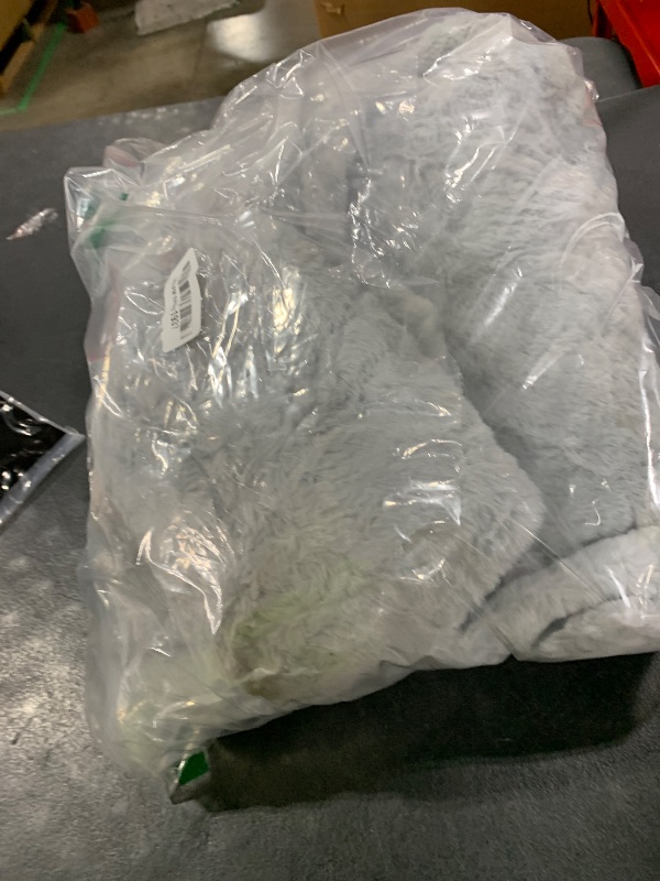 Photo 1 of (No Filler) 6FT Giant Bean Bag Chair Cover Soft Faux RH Fur Sofa Bed Washable Bean Bag Couch Cover for Adult and Kids with Liner