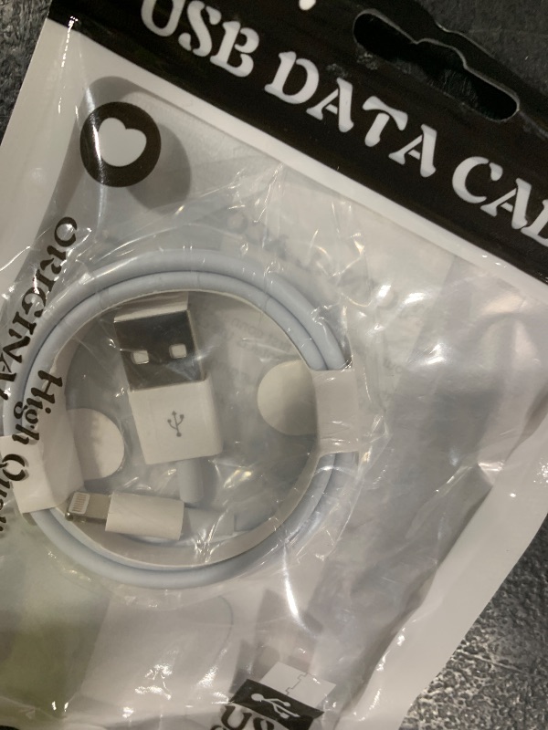 Photo 1 of usb charger