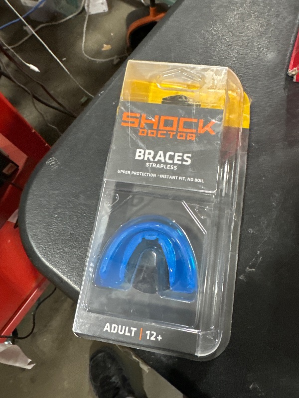 Photo 1 of Shock Doctor Adult Braces Strapless Mouthguard, Adult , only top braces,Blue