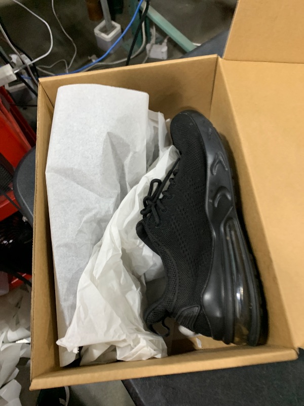 Photo 1 of LARNMERN Men Non Slip Work Sneakers Water Resistant Food Service Zapatos Trabajo Antideslizantes Walking Shoes Waterproof Shoes Slip-on, Black 7