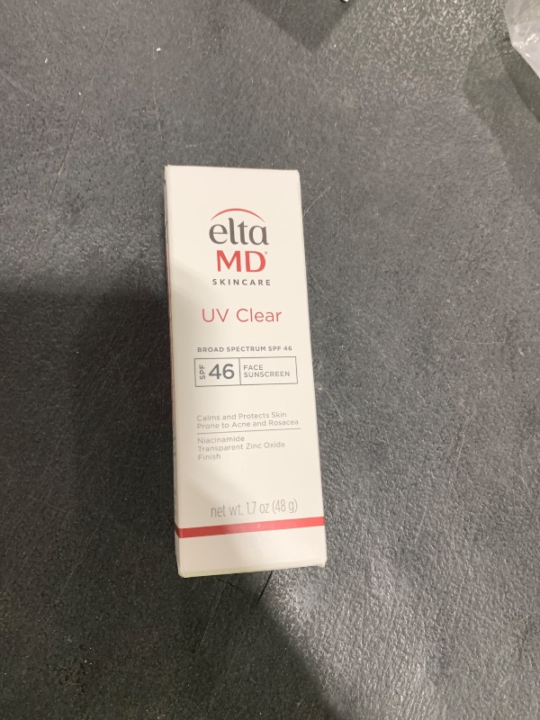 Photo 1 of EltaMD UV Clear Face Sunscreen SPF 46, Oil Free for Face with Zinc Oxide, Dermatologist Recommended Sunscreen Lotion, For Acne-Prone Sensitive Skin, 1.7 oz Pump