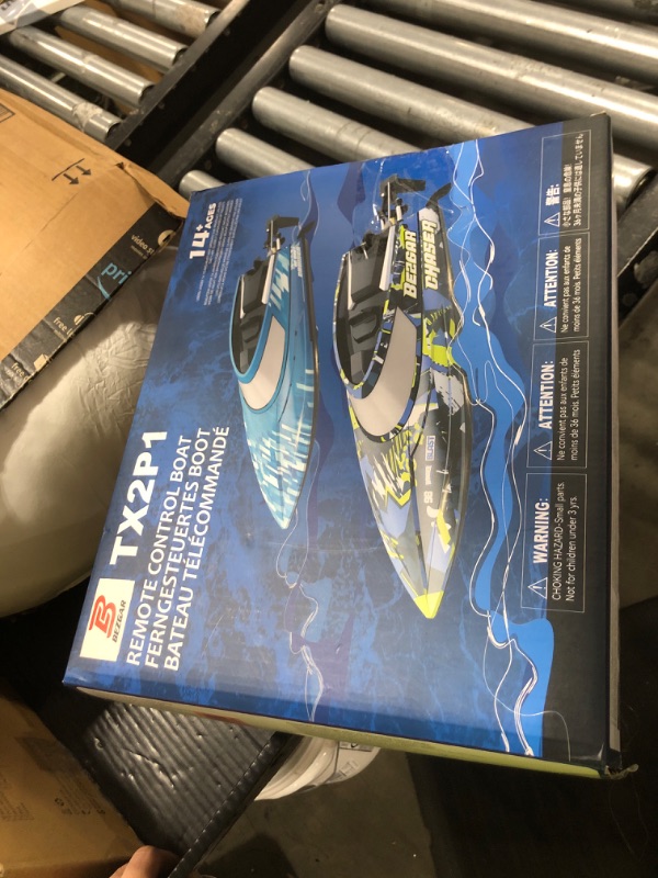 Photo 1 of BEZGAR RC Boat, 2 Packs 12 inch Fast Speed RC Boat 30 KPH with A Portable Suitcase for Lakes & Pools & Salt Water, Summer Toys for Adults and Ideal Gifts for Kids Boys Age 6 7 8-12 Years Old - TX2P1