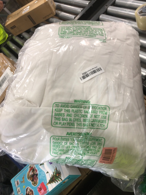 Photo 1 of APSMILE Lightweight Down Feather Fibers Comforter Full/Queen Size, Fluffy Duvet Insert for Warm Weather/Hot Sleepers -Ultra Soft 100% Organic Cotton Cover, High FP Summer Duvet (White, 90x90)
