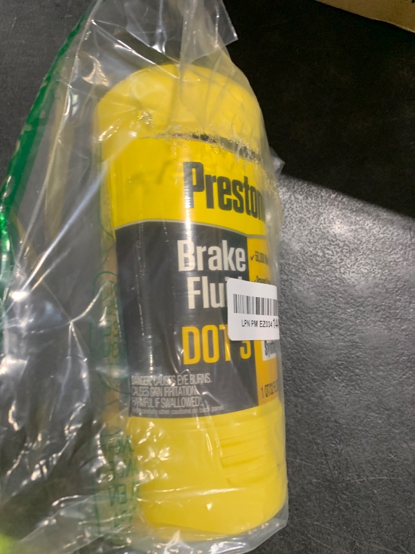 Photo 1 of Prestone AS401 DOT 3 Synthetic Brake Fluid - 32 oz.