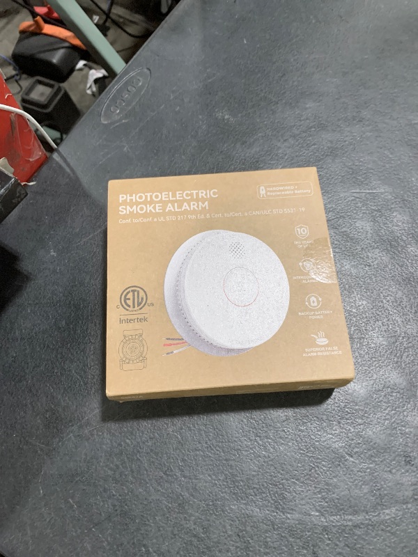 Photo 1 of Jemay  Detector, Photoelectric Smoke Alarm with 9V Backup Battery, Hardwired Interconnected Smoke Detector, Fire Alarm with Test/Silence Button for Home, 1 Pack
