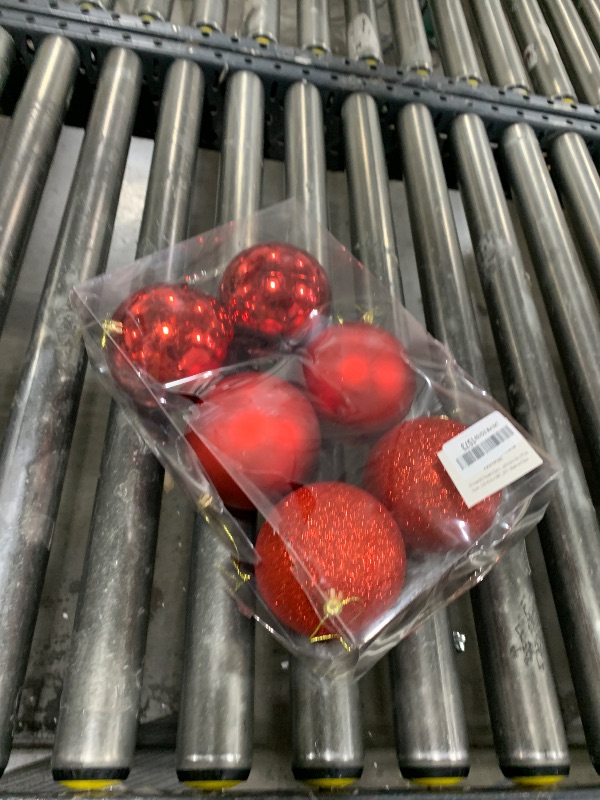 Photo 1 of 3.94" Large Christmas Balls Shatterproof Red Christmas Ornaments 6 Pcs Big Red Xmas Ornaments for Xmas Tree Holiday Wedding Party Decoration