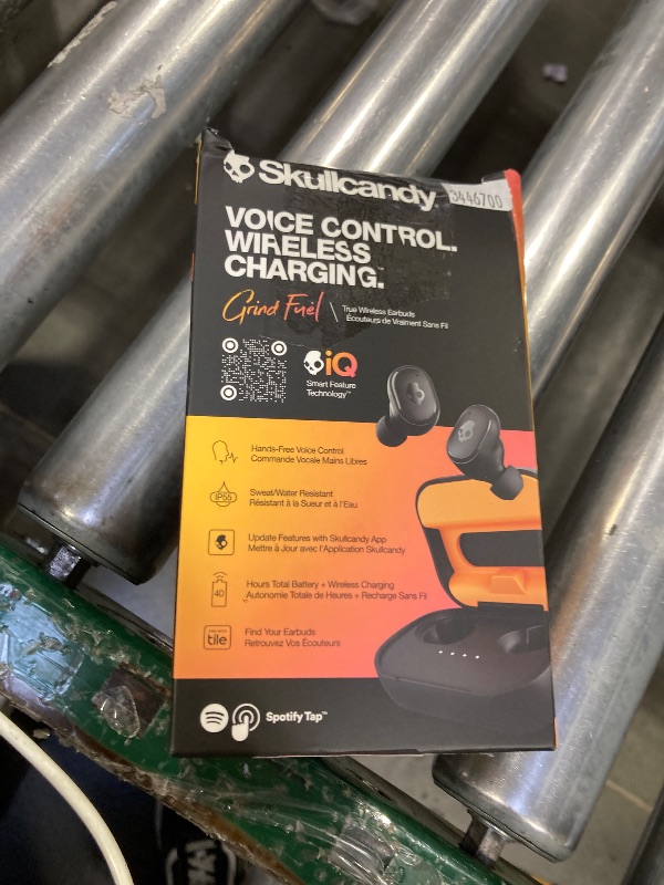 Photo 1 of 65W USB C Power Adapter, Fiattigear Type C Power PD Wall Fast Charger Compatible with Mac Book Pro, Dell Latitude, Lenovo, Huawei Matebook, HP Spectre, Acer Chromebook and Any Laptops or Smart Phones1