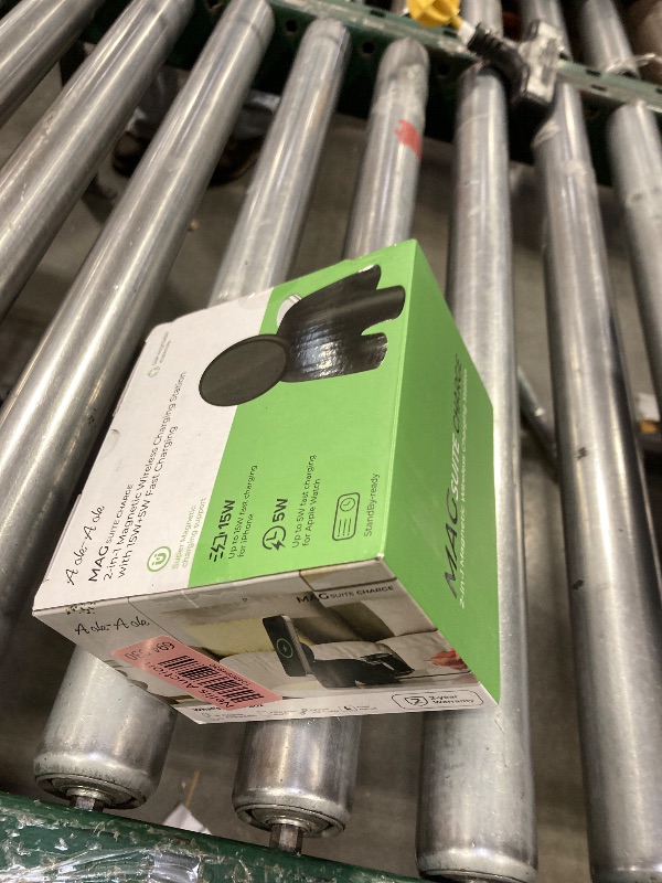 Photo 1 of 2025 Magnetic Wireless Charging Station, 15W Ultra-Fast Charger Stand for iPhone 17 16 15 14 13 12 Pro Max, 5W for Apple Watch&Airpods, 2-in-1 Foldable Charger for Home/Office/Travel(With 30W Adapter)