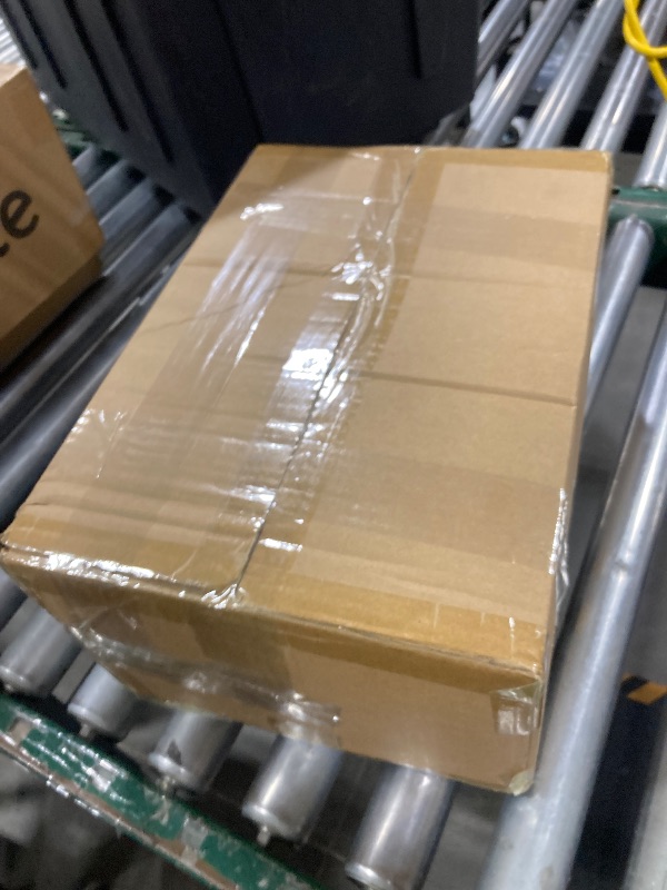 Photo 1 of 10 Pack White Round Tablecloths, 120 Inch Stain Resistant and Wrinkle Polyester Fabric Washable Table Clothes Cover for Kitchen Dining, Wedding, Reception Banquet, Birthday Party, Buffet Restaurant