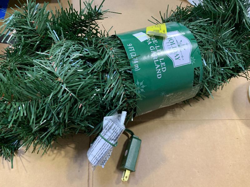 Photo 1 of 9ft Garland