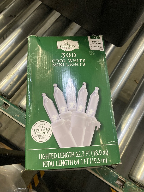 Photo 1 of 300 Cool White Mini Lights 