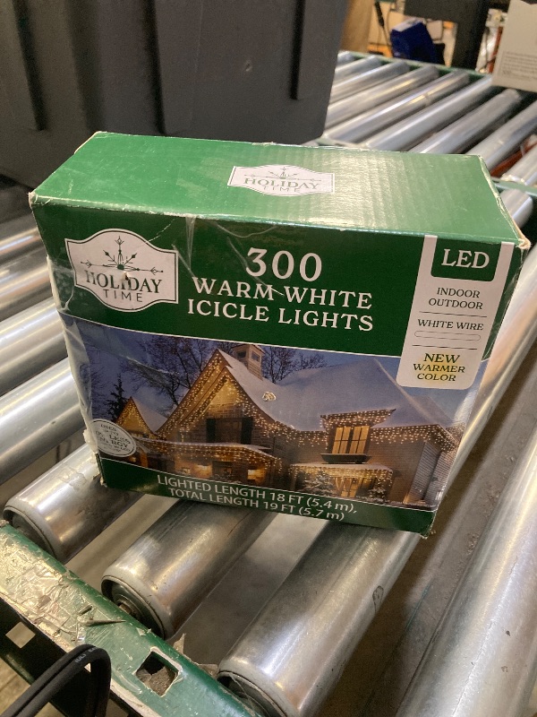 Photo 1 of 300 Warm White Icicle Lights 