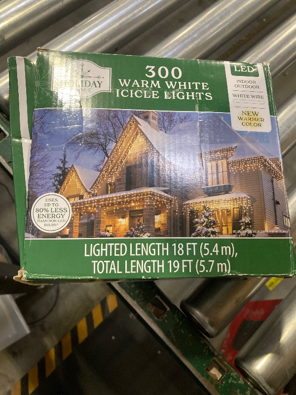 Photo 1 of 300 Warm White Icicle Lights