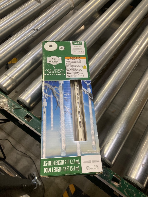 Photo 1 of 7 Cool White Dripping Icicle Lights 