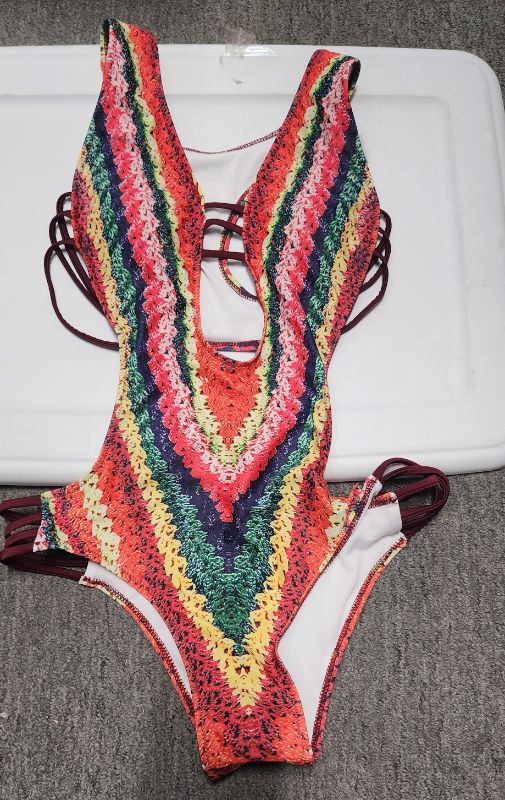 Photo 1 of SIZE M WOMEN'S ONE PIECE SWIMSUIT 