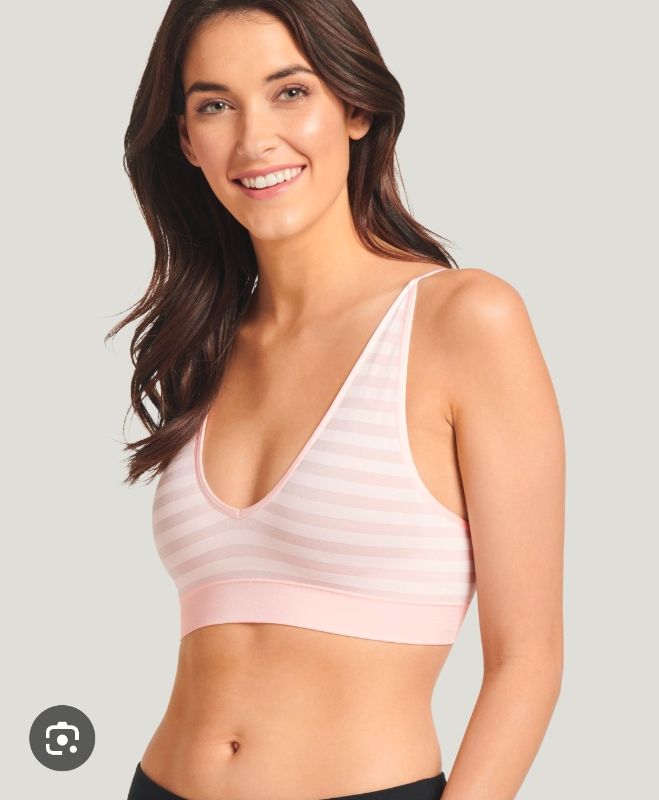 Photo 1 of SIZE M WOMEN'S JOCKEY BRALETTE