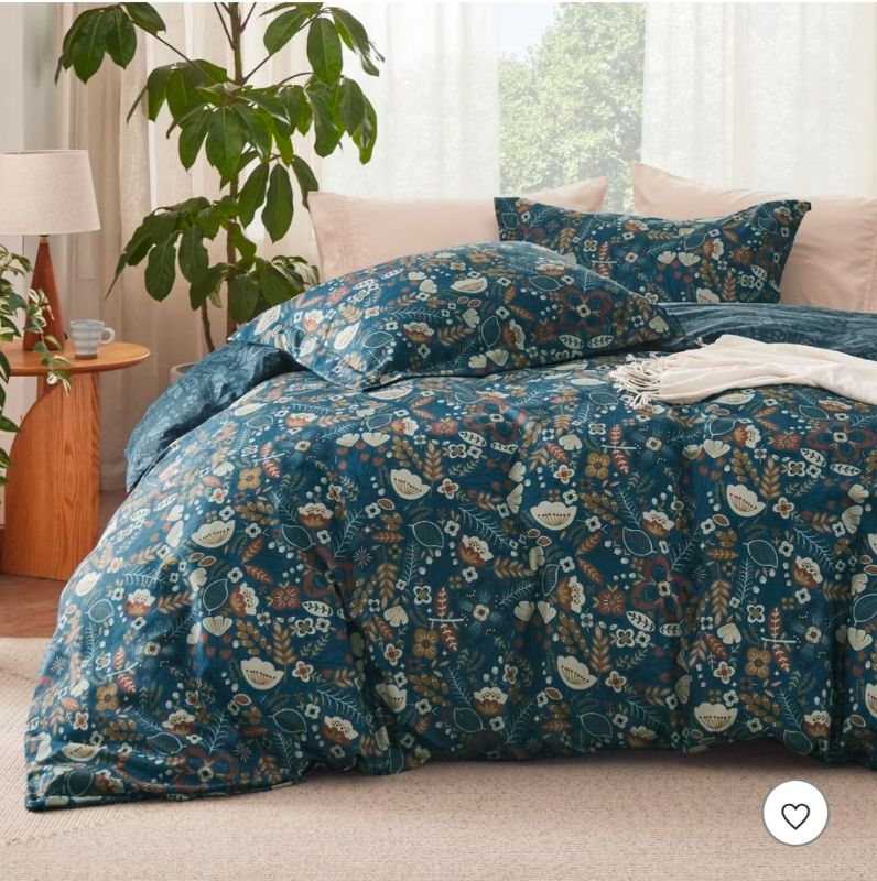 Photo 1 of 3 PIECE KING SIZE REVERSIBLE DUVET COVER SET WITH ZIPPER CLOSURE