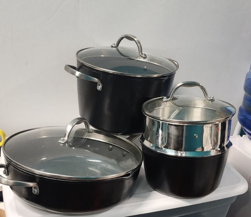Photo 1 of 7 PIECE COOKING SET