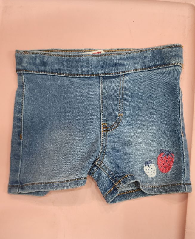 Photo 1 of SIZE 2T LEVI'S LITTLE GIRL DENIM SHORTS