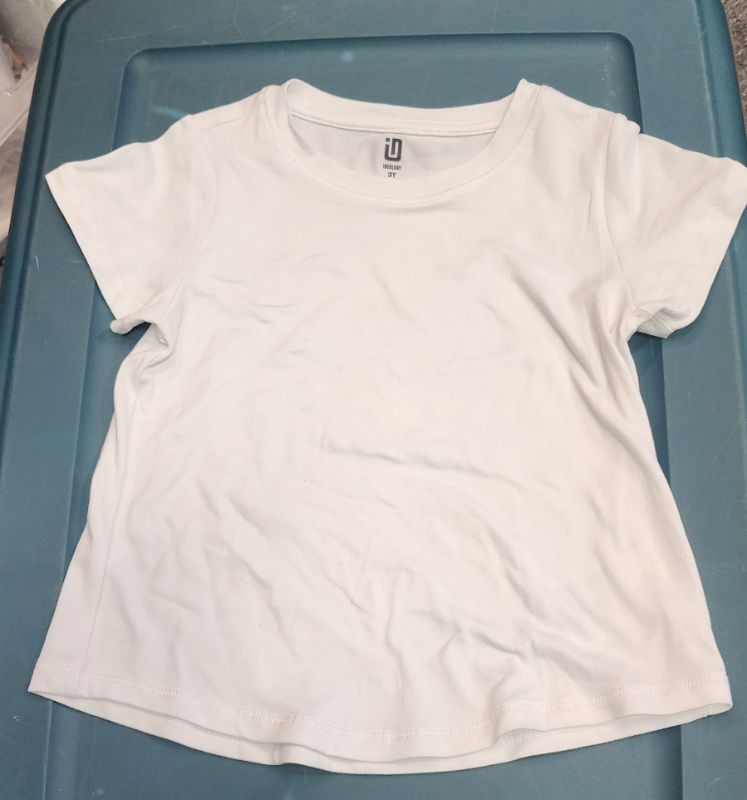 Photo 1 of IDEOLOGY SIZE 3 SHORT SLEEVE TSHIRT GIRL WHITE