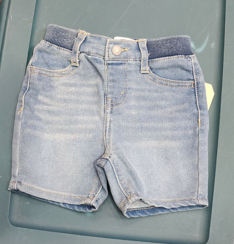 Photo 1 of SIZE 24M LEVI'S GIRL SHORT