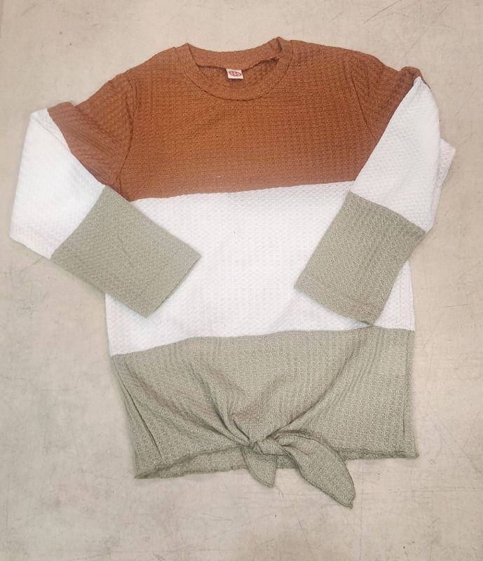 Photo 1 of SIZE 7-8 GIRL SLONG SLEEVE TOP