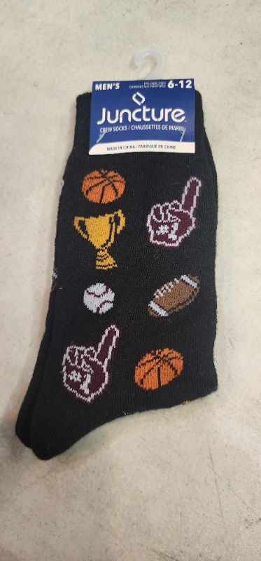 Photo 1 of MEN'S CREW SOCKS