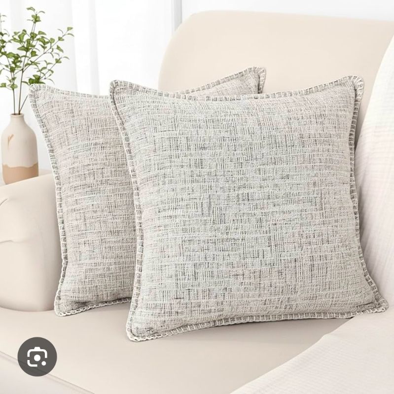 Photo 1 of 26x26 Decorative pillow covers no insert