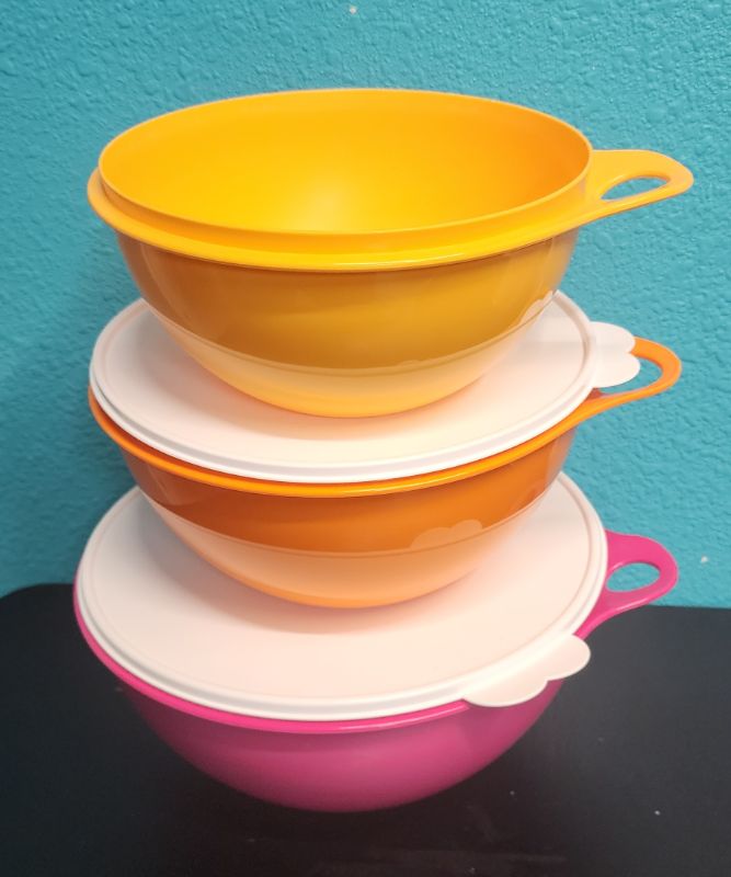 Photo 1 of 3 PIECE TAPPERWARE FOOD CONTAINERS 
