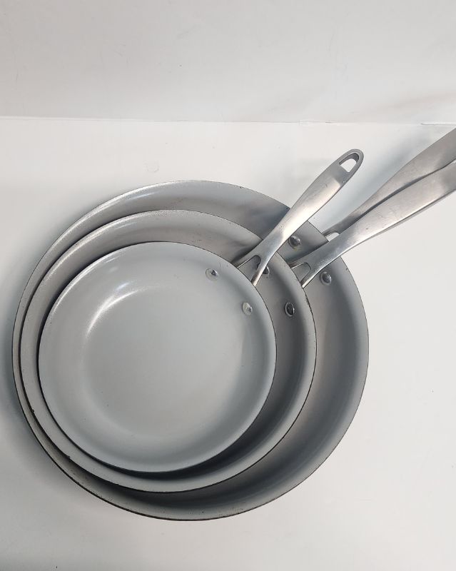 Photo 1 of Tramontina 3-pack Hard Anodized Aluminum Ceramic Nonstick Fry Pan Set