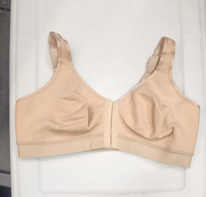 Photo 1 of PLAYTEX Womens 18 Hour Front Close Wirefree Back Support Posture Full Coverage Use525 Bra, Nude, 36D US