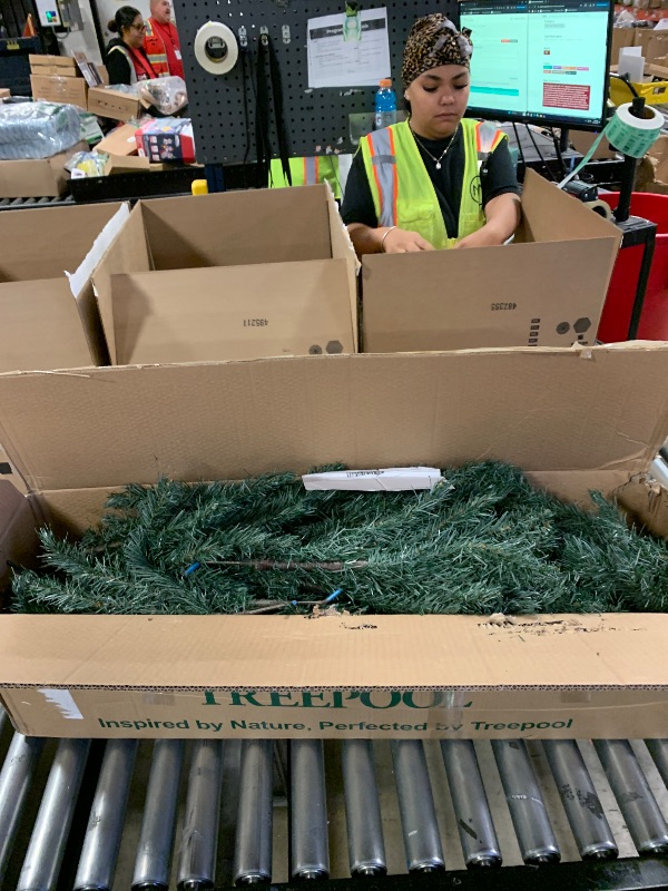 Photo 1 of Treepool 6FT Pre-Lit Artificial Christmas Tree with 1458 PE&PVC Mixed Branch Tips, 400 Warm White Lights, Hinged Premium Spruce Fake Xmas Trees, Green, Foldable Base