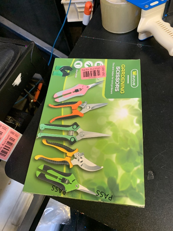 Photo 1 of 3 Pack Garden Pruning Shears Stainless Steel Blades Handheld Pruners Set with Gardening Gloves